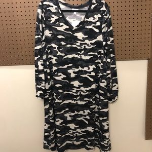 NWT Lularoe Camouflage Emily. With pockets!